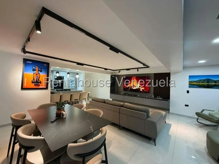 Apartamento (1 Nivel) en Venta en Macaracuay, Distrito Metropolitano - 2