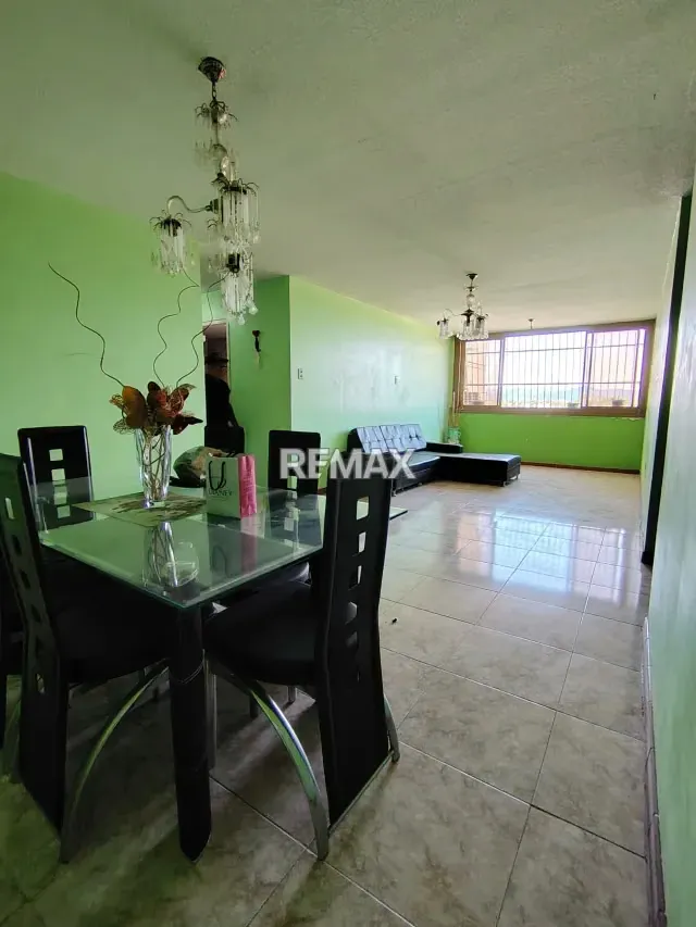Apartamento en Conj. Res. Los Parques, edif. Bucare - Los Caobos - 6