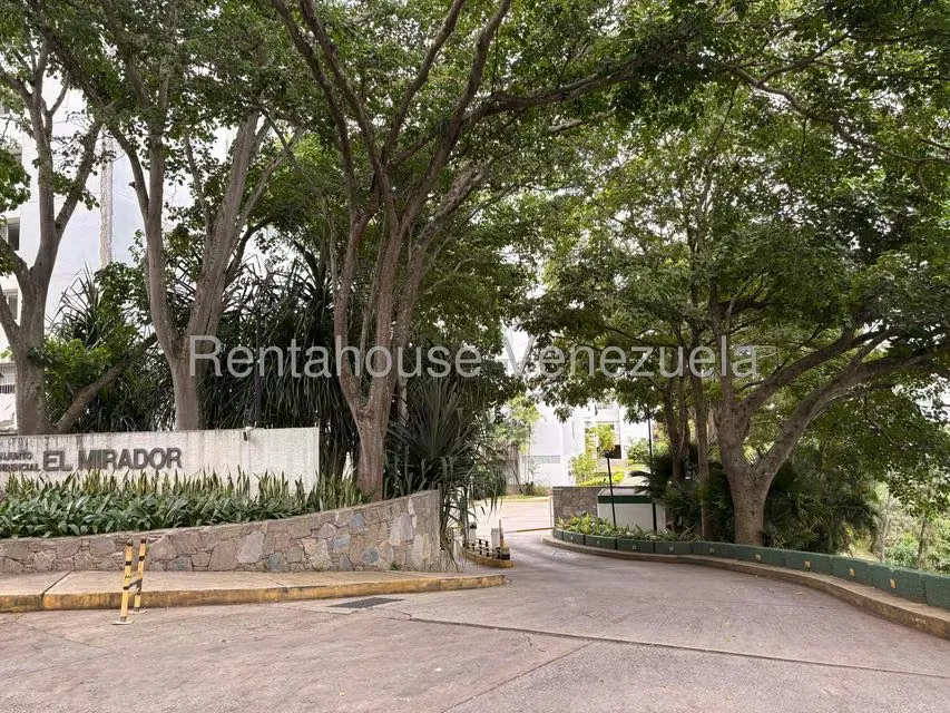 Apartamento (1 Nivel) en Venta en Lomas de San Roman, Distrito Metropolitano