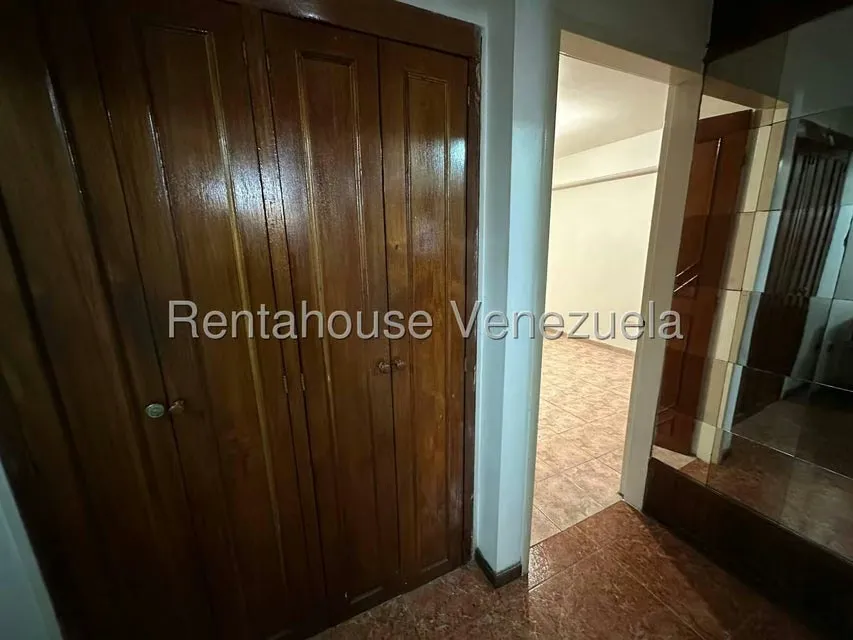 Apartamento (1 Nivel) en Venta en Avenida Libertador, Lara - 23
