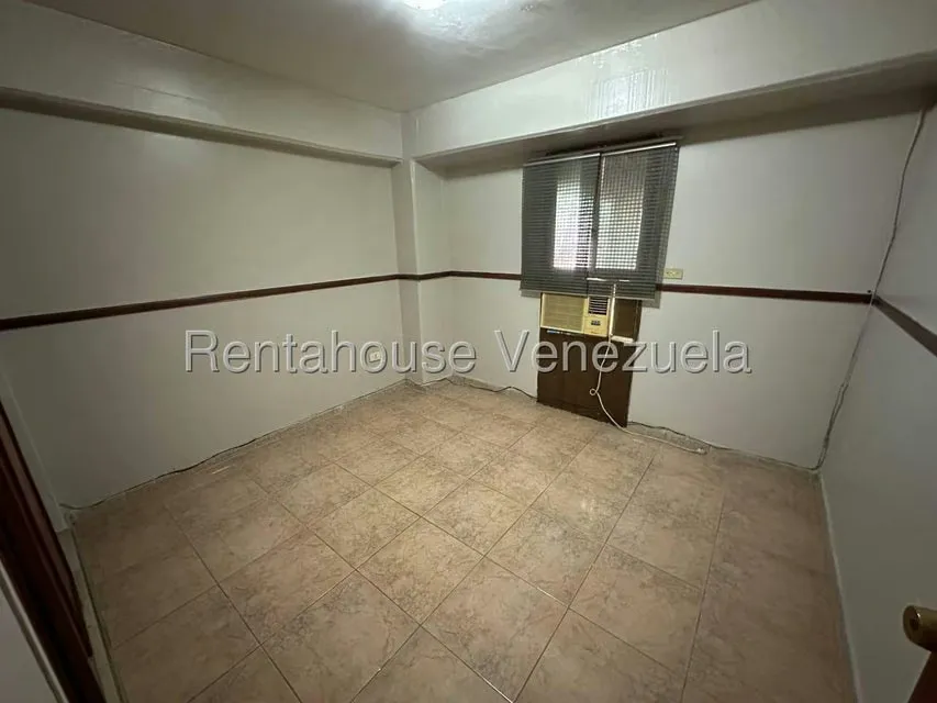 Apartamento (1 Nivel) en Venta en Avenida Libertador, Lara - 29