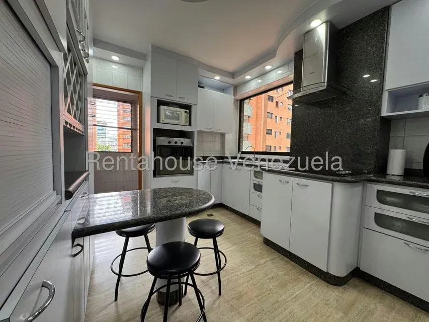 Apartamento (1 Nivel) en Venta en El Rosal, Distrito Metropolitano - 14