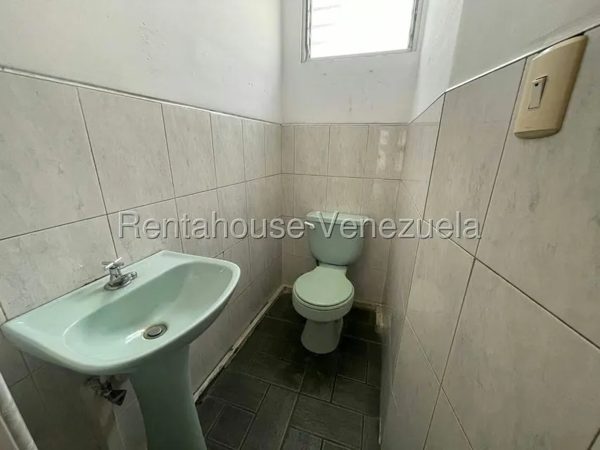 Oficina en Alquiler en El Rosal, Distrito Metropolitano - 12
