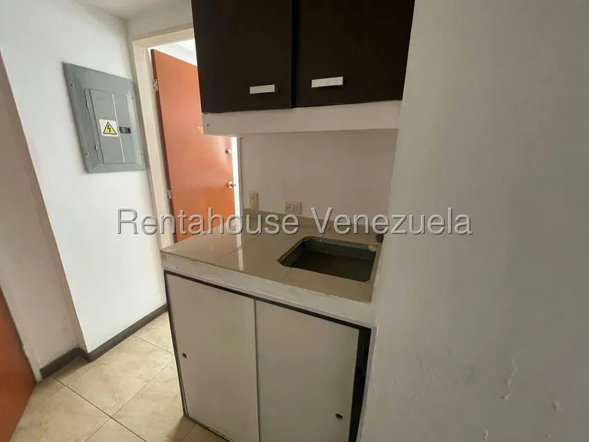 Oficina en Alquiler en El Rosal, Distrito Metropolitano - 10
