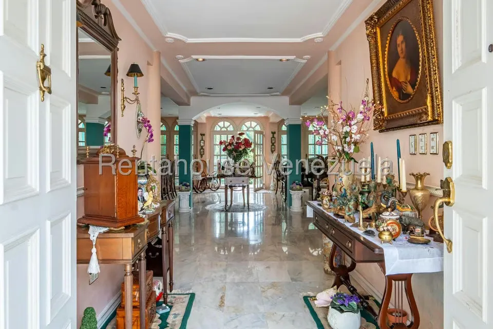 Casa (Multipes Niveles) en Venta en Lomas de Prados del Este, Distrito Metropolitano - 7