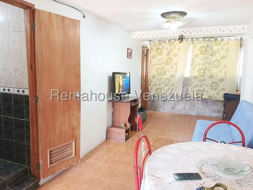 Apartamento (1 Nivel) en Venta en Lomas de Urdaneta, Distrito Metropolitano - 6