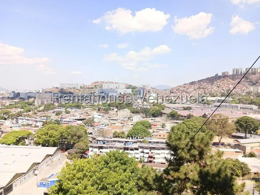 Apartamento (1 Nivel) en Venta en Lomas de Urdaneta, Distrito Metropolitano - 8