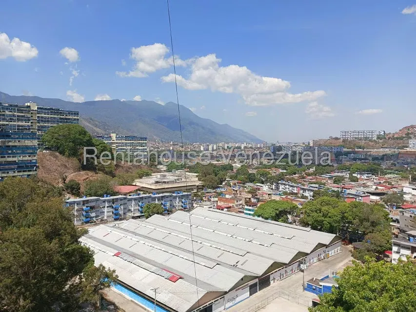 Apartamento (1 Nivel) en Venta en Lomas de Urdaneta, Distrito Metropolitano - 9