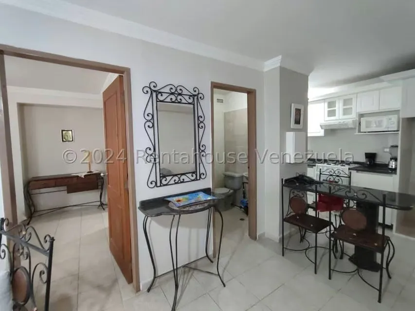 Apartamento (1 Nivel) en Alquiler en Prebo I, Carabobo - 13