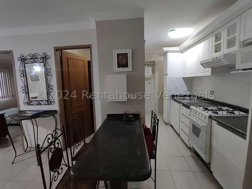 Apartamento (1 Nivel) en Alquiler en Prebo I, Carabobo - 17