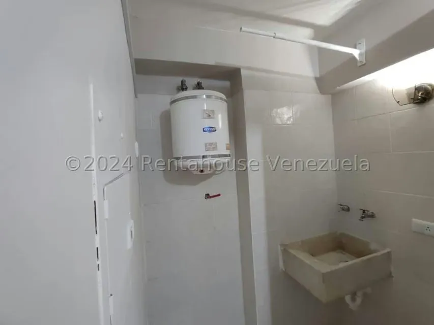 Apartamento (1 Nivel) en Alquiler en Prebo I, Carabobo - 34
