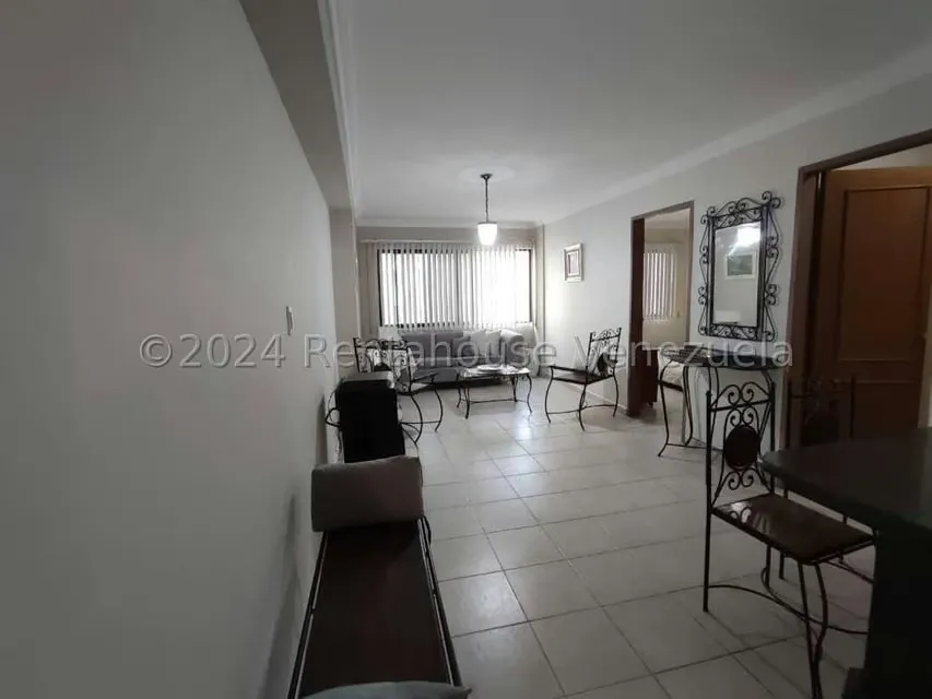 Apartamento (1 Nivel) en Alquiler en Prebo I, Carabobo - 6