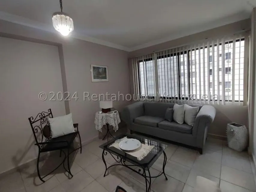 Apartamento (1 Nivel) en Alquiler en Prebo I, Carabobo - 9