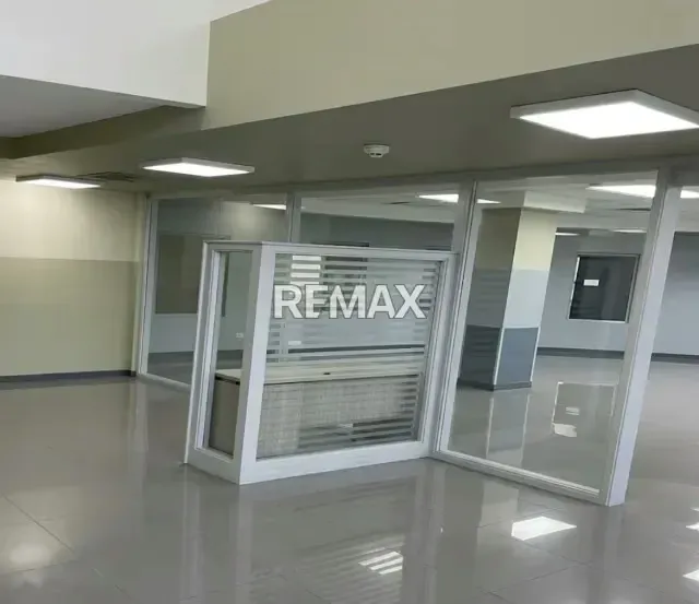 LOCAL COMERCIAL EN VENTA, ESTRATEGICA UBICACION - 3