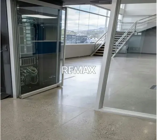 LOCAL COMERCIAL EN VENTA, ESTRATEGICA UBICACION - 5