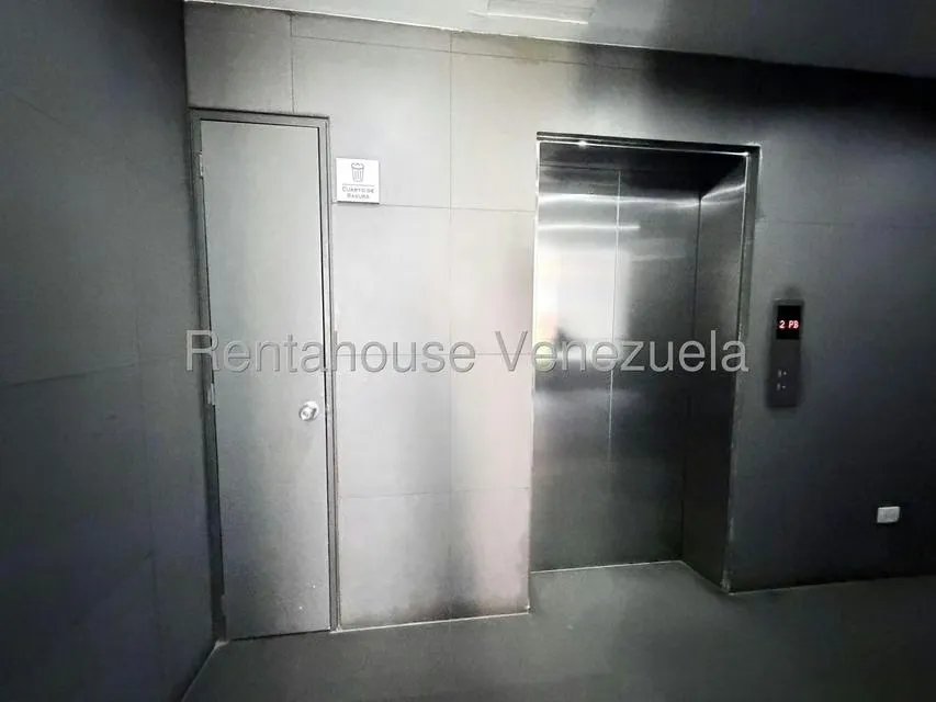 Apartamento (1 Nivel) en Venta en La Castellana, Distrito Metropolitano - 36