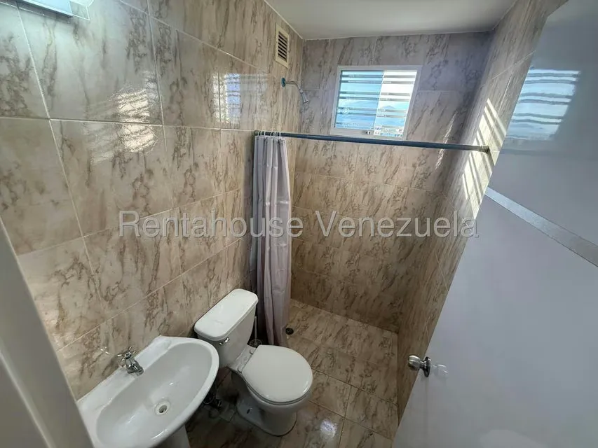 Apartamento (1 Nivel) en Alquiler en Apamates Suites, Miranda - 12