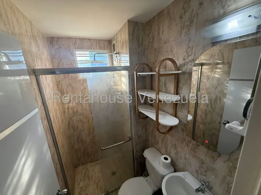 Apartamento (1 Nivel) en Alquiler en Apamates Suites, Miranda - 13