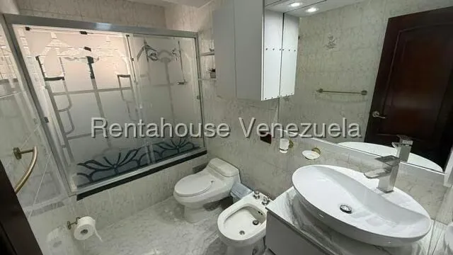 Apartamento (1 Nivel) en Alquiler en Terrazas del Avila, Distrito Metropolitano - 11