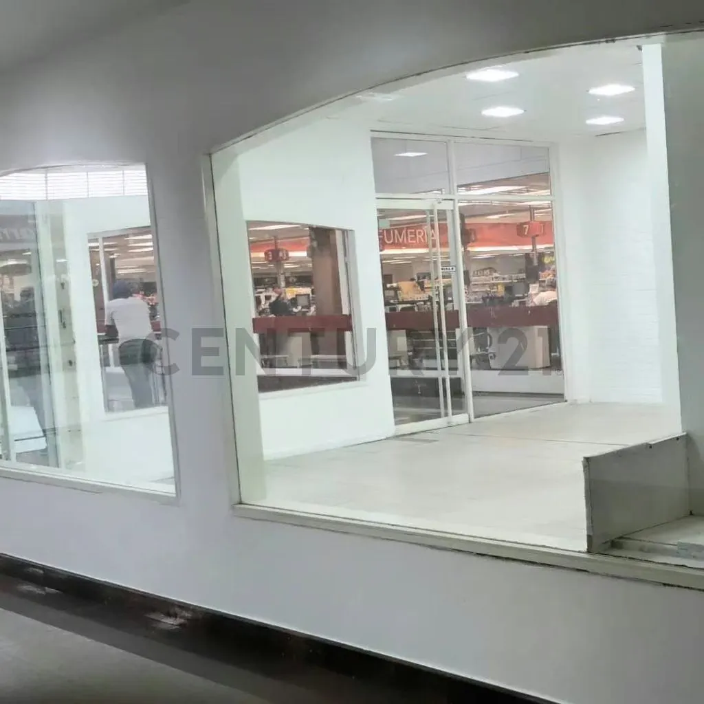 Local Comercial en Venta de 49 m2 en Centro Comercial Plazas las Américas - 4