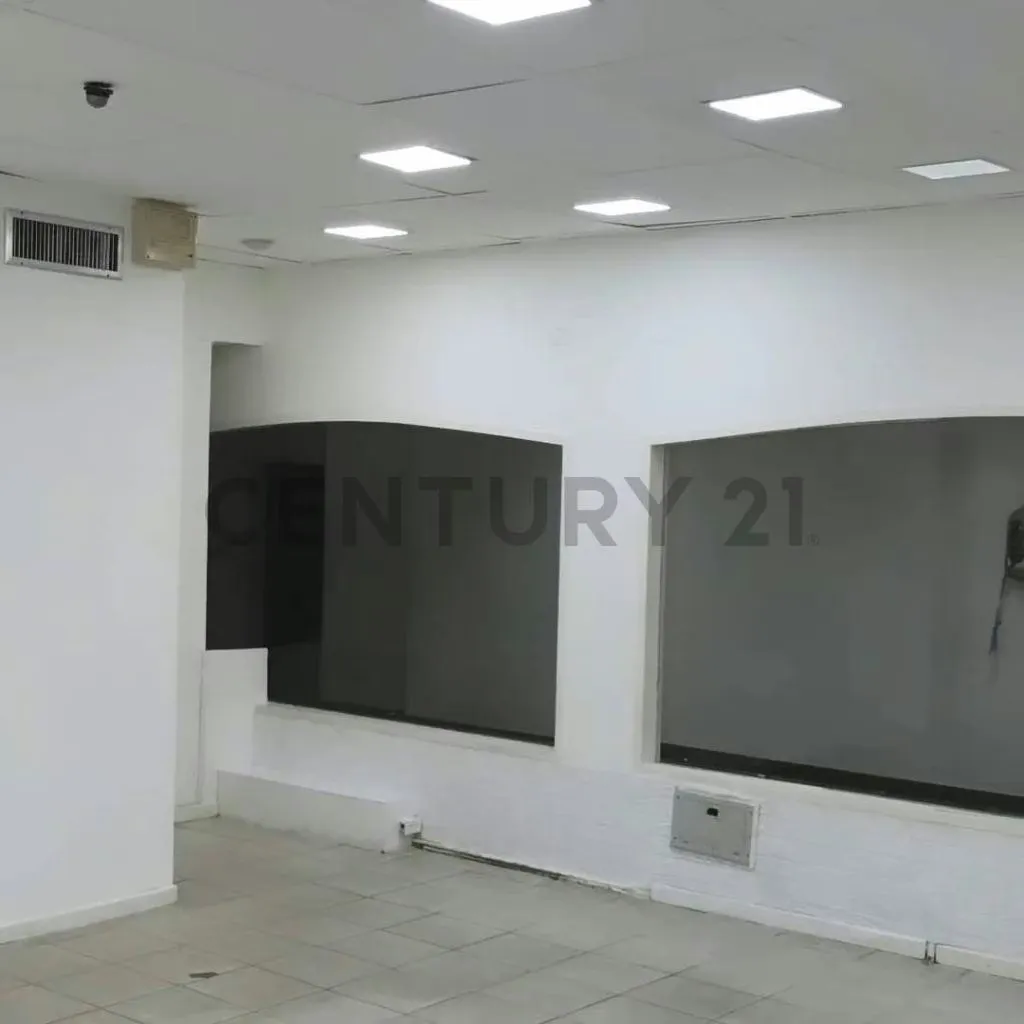 Local Comercial en Venta de 49 m2 en Centro Comercial Plazas las Américas - 5