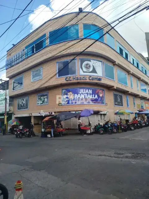 Alquiler de Local Comercial en C.C. Hack Center – ¡Listo para Ocupar!