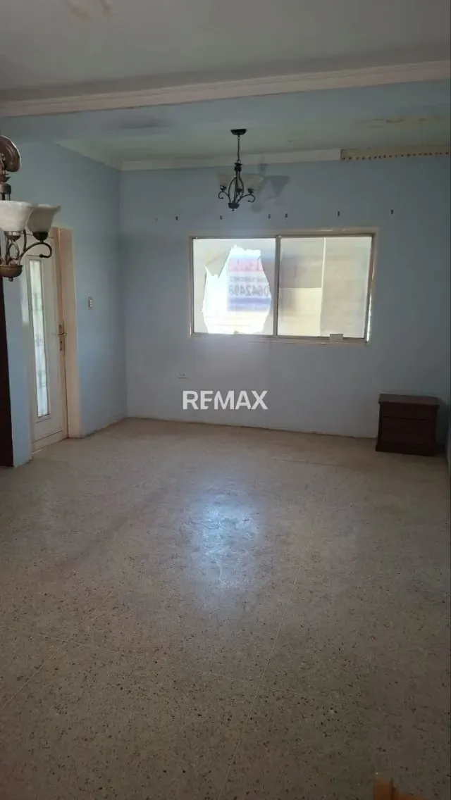 TOWNHOUSE URB. LAS LOMAS - 6
