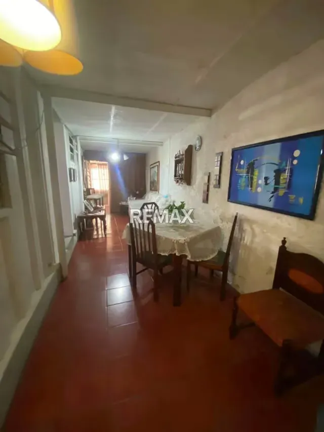 En Venta 2 casas con amplio terreno en la Av Ayacucho norte numero 105 urb La Democracia - 9