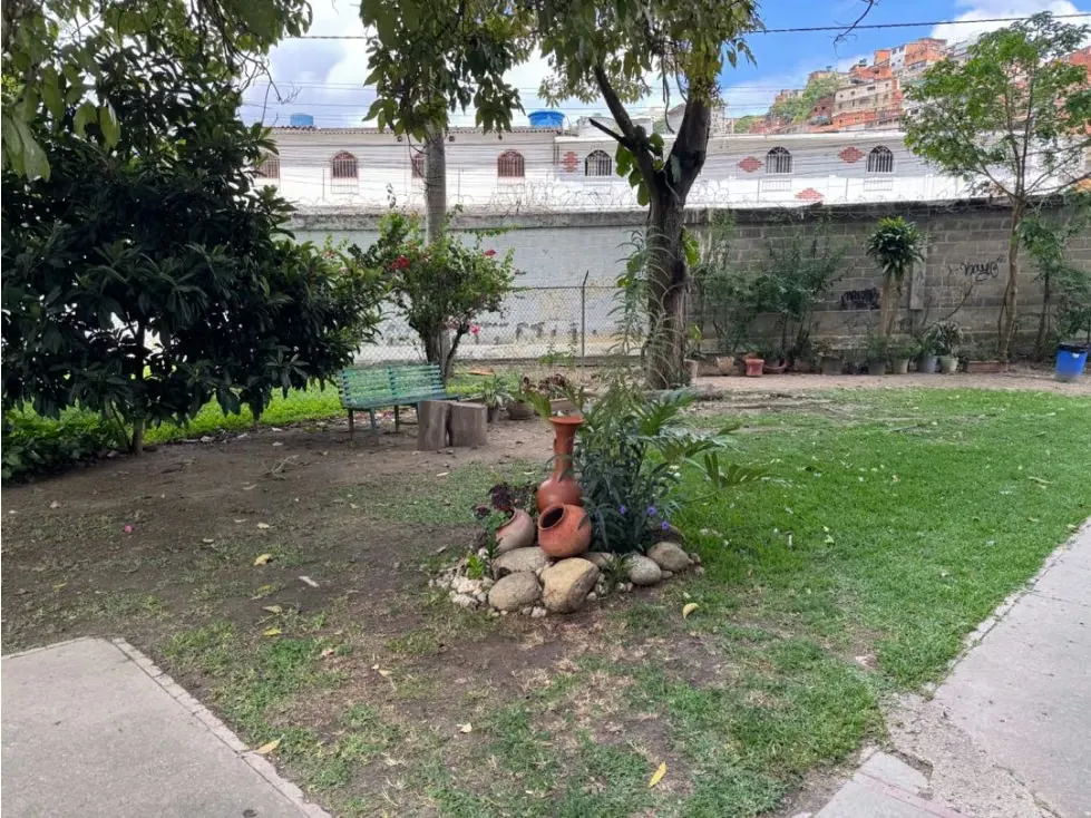 Apartamento en alquiler en Baruta - 25