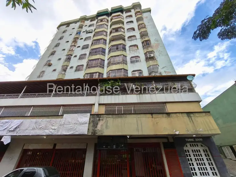 Apartamento (1 Nivel) en Venta en Avenida Victoria, Aragua
