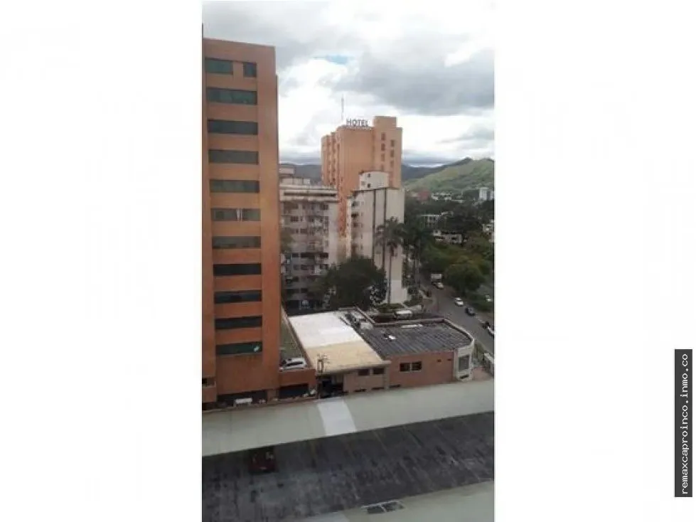 Venta de lujosa Oficina equipada en Torre BNC (B.O.D) Valencia - 16