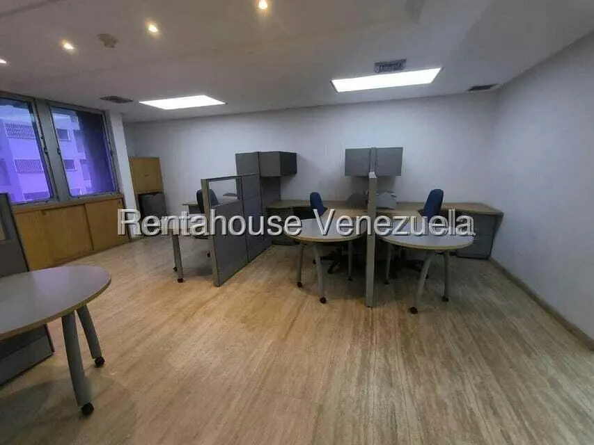 Local Comercial en Alquiler en El Rosal, Distrito Metropolitano - 15