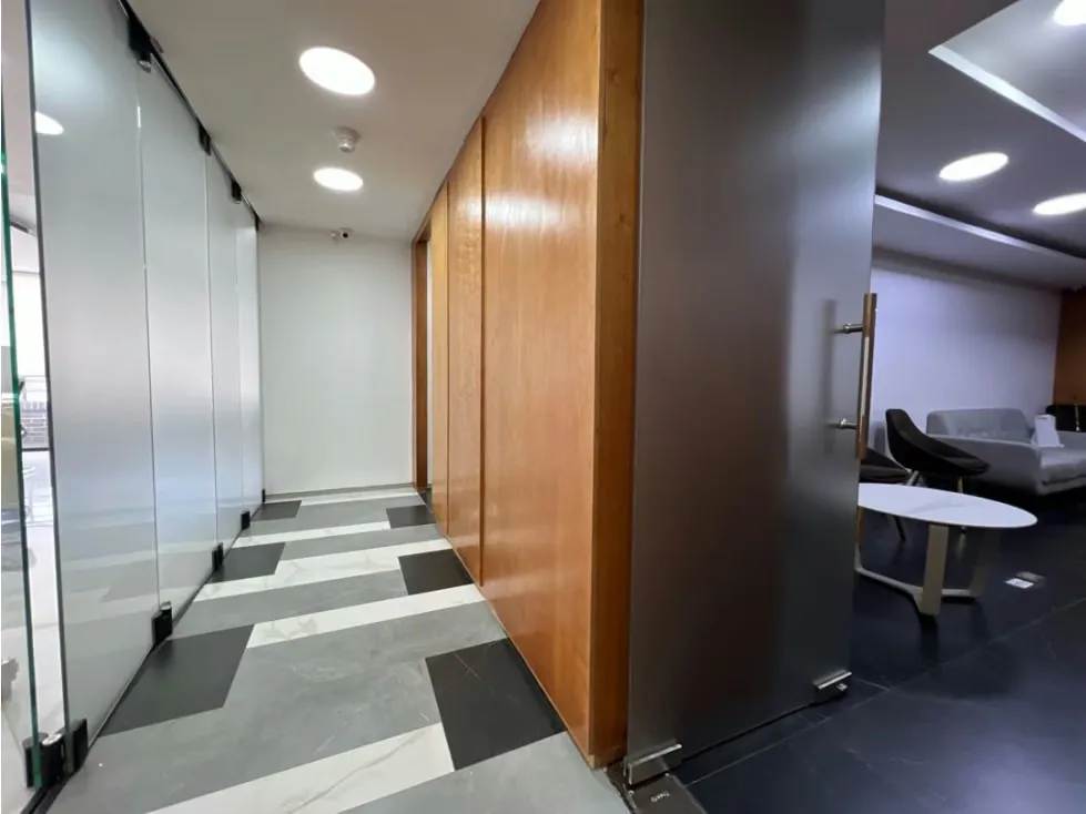 Vendo oficina 250m2 La Castellana 5665 - 4