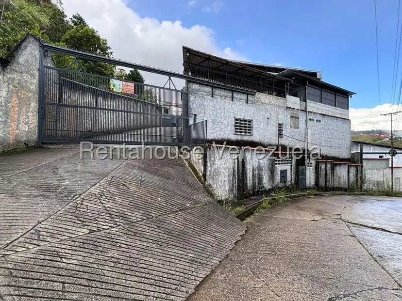 Comercial (Galpon - Deposito) en Venta en San Antonio, Miranda