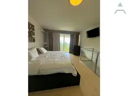 View 10