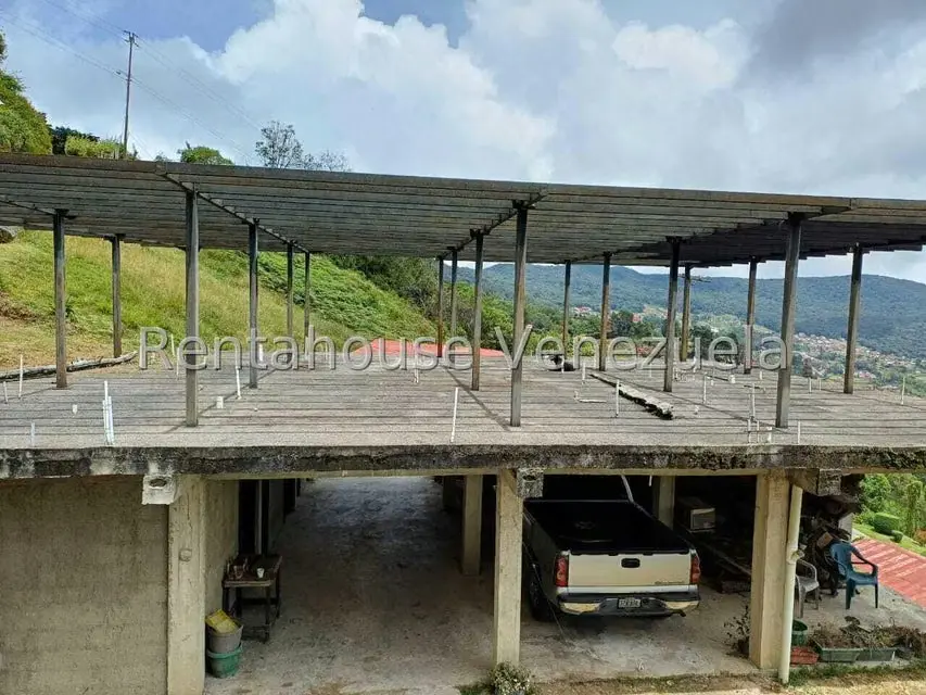 Terreno (Comercial) en Venta en La Colonia Tovar, Aragua - 70