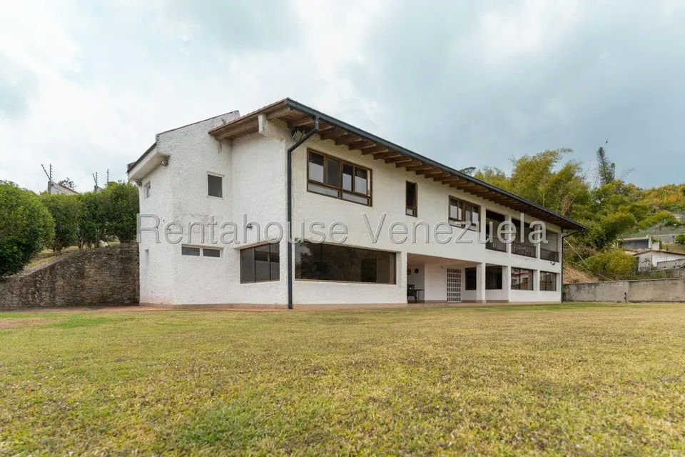 Casa (Multipes Niveles) en Venta en Oripoto, Distrito Metropolitano