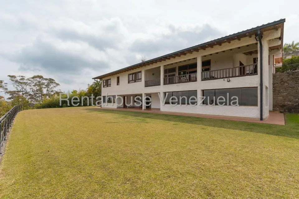 Casa (Multipes Niveles) en Venta en Oripoto, Distrito Metropolitano - 3