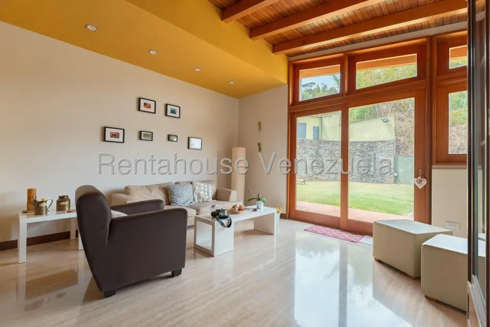 Casa (Multipes Niveles) en Venta en Oripoto, Distrito Metropolitano - 32