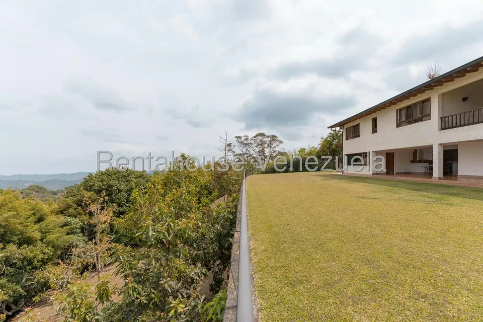 Casa (Multipes Niveles) en Venta en Oripoto, Distrito Metropolitano - 4