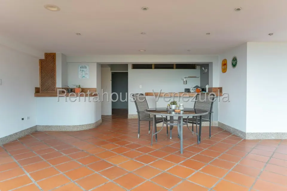 Casa (Multipes Niveles) en Venta en Oripoto, Distrito Metropolitano - 55