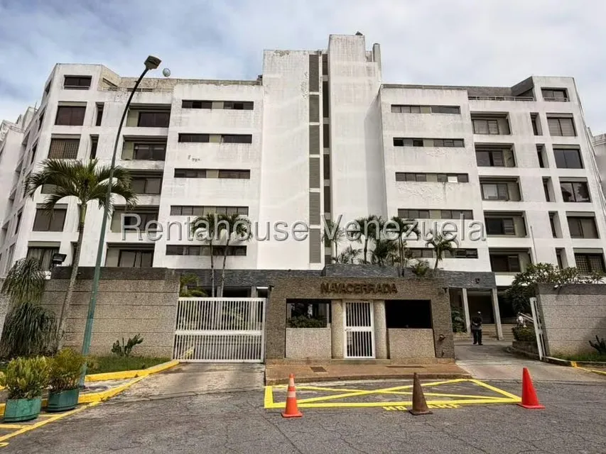 Apartamento (1 Nivel) en Venta en Los Samanes, Distrito Metropolitano - 2