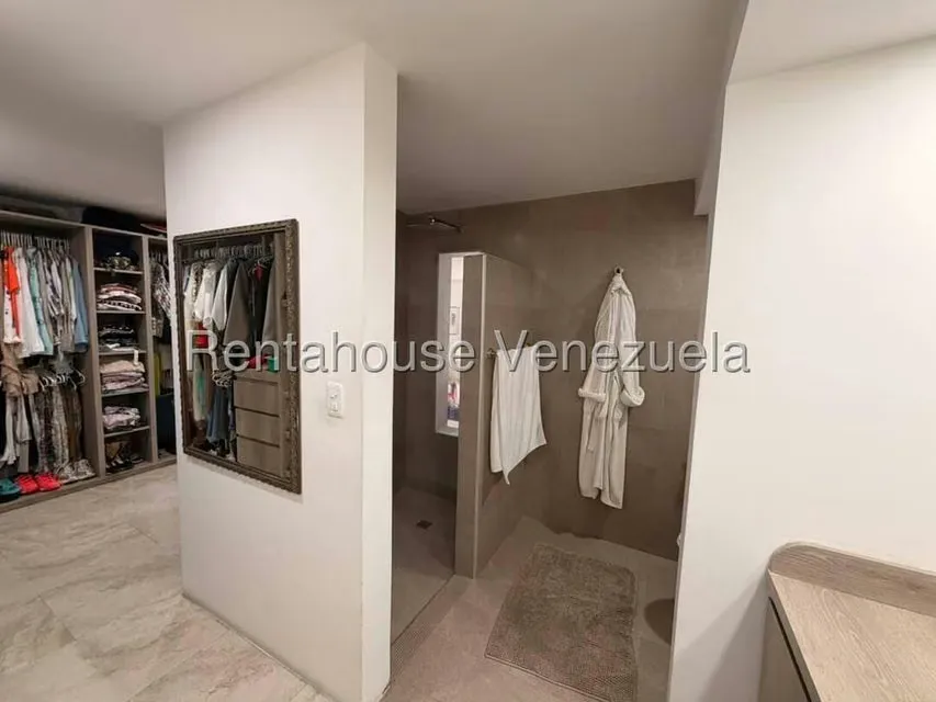 Apartamento (1 Nivel) en Venta en Los Samanes, Distrito Metropolitano - 24