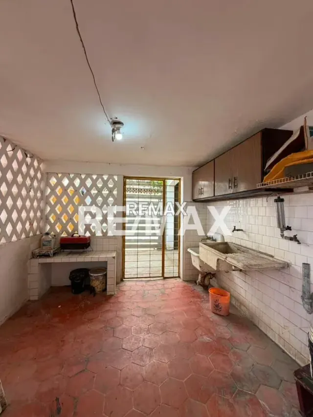 Casa En Venta Avenida Universidad Urbanizacion Maracaibo En Venta - 15