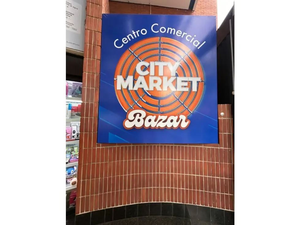 Vendo local comercial 363m2 El Recreo - Torre City Market 7371