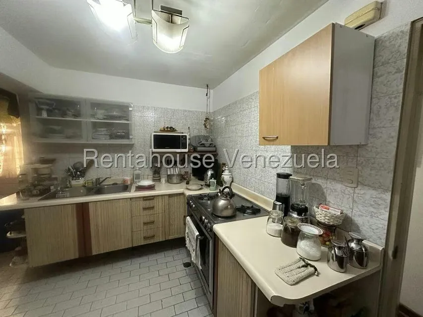Apartamento (1 Nivel) en Venta en Los Dos Caminos, Distrito Metropolitano - 13