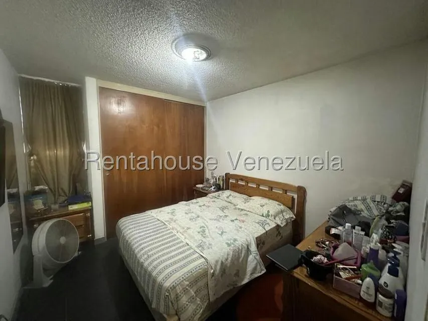 Apartamento (1 Nivel) en Venta en Los Dos Caminos, Distrito Metropolitano - 20