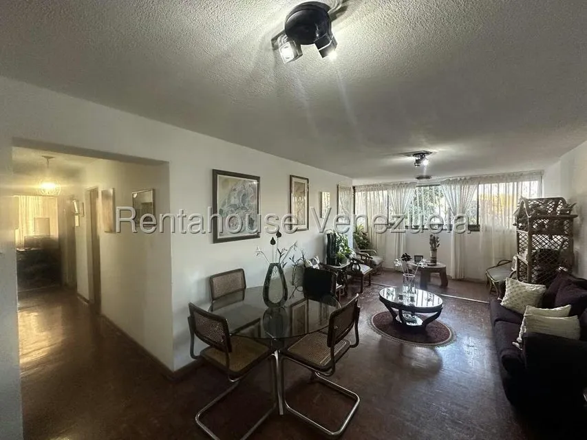 Apartamento (1 Nivel) en Venta en Los Dos Caminos, Distrito Metropolitano - 5