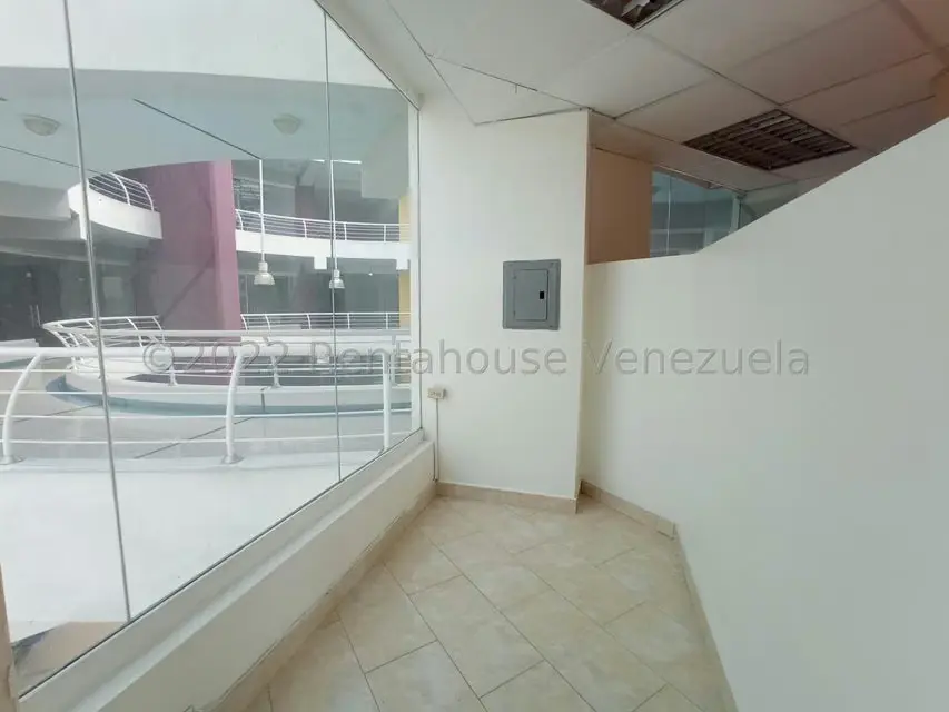 Oficina en Alquiler en Castillito, Carabobo - 12