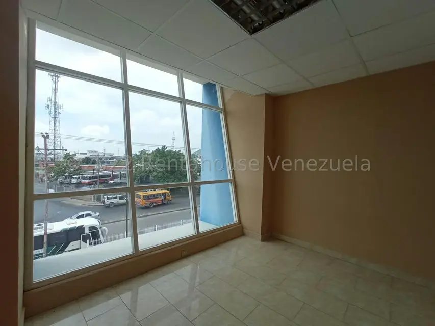 Oficina en Alquiler en Castillito, Carabobo - 9